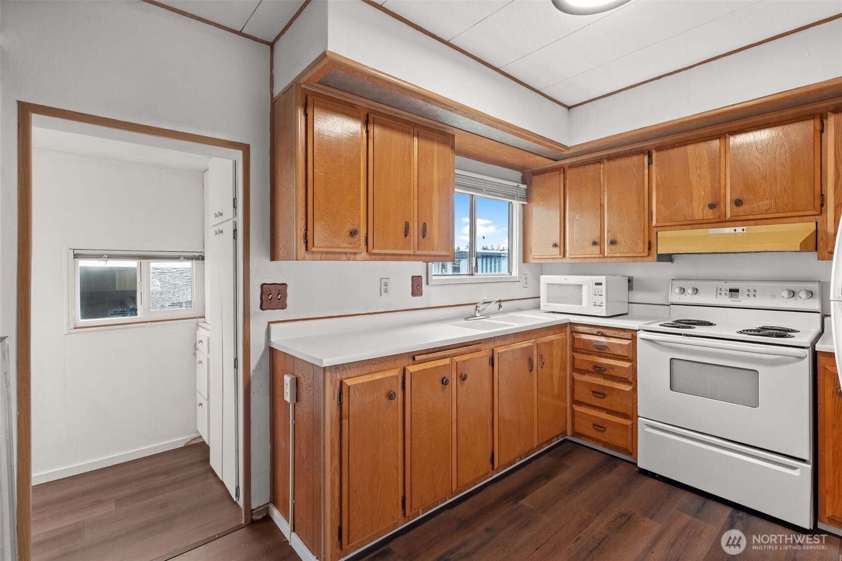3702 Hunt Street Unit: 32