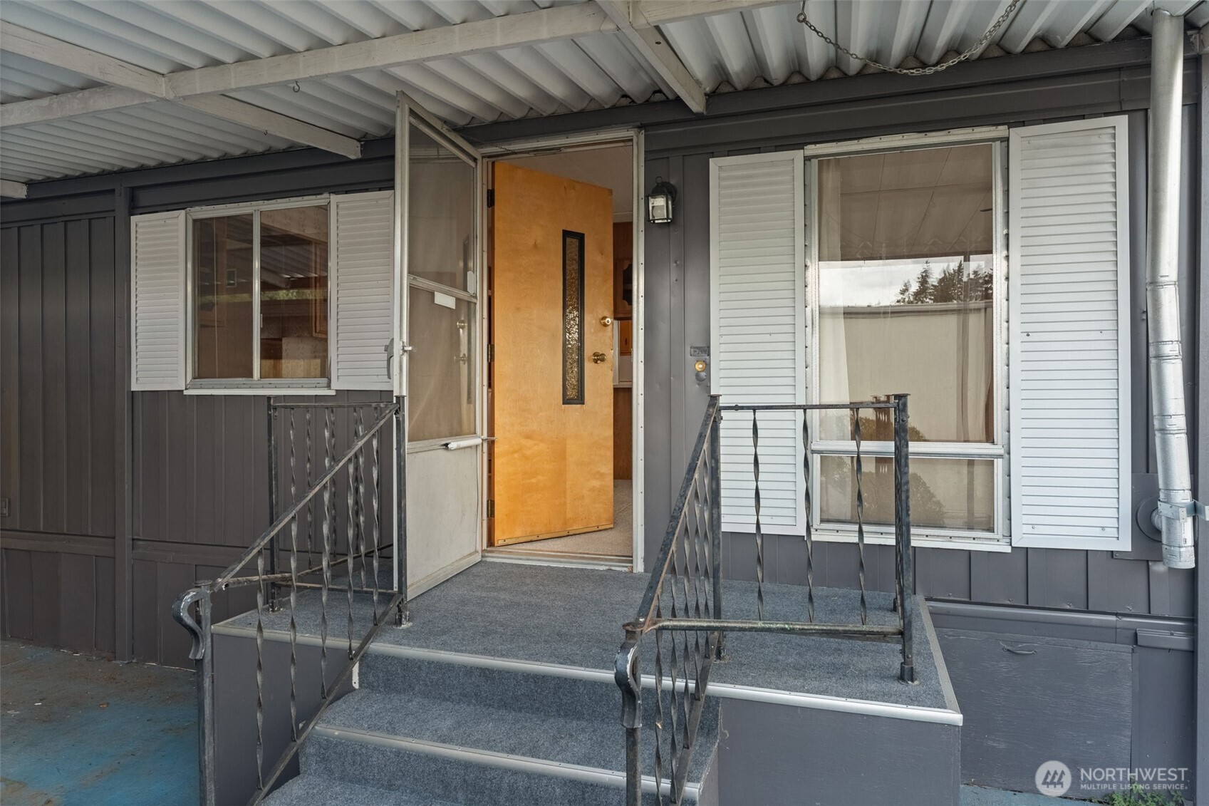 3702 Hunt Street Unit: 32