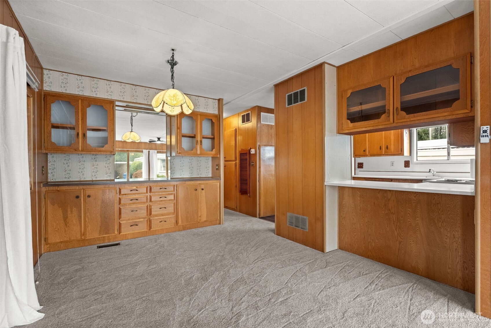 3702 Hunt Street Unit: 32