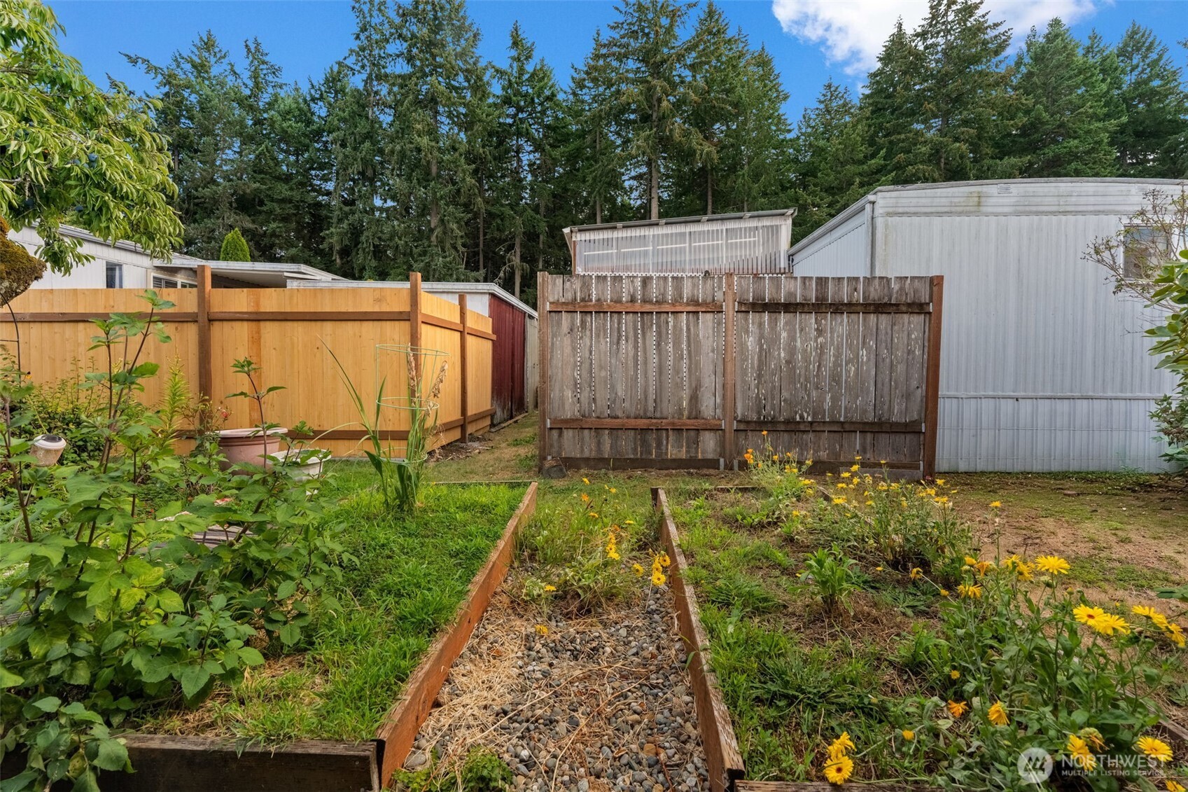 3702 Hunt Street Unit: 32