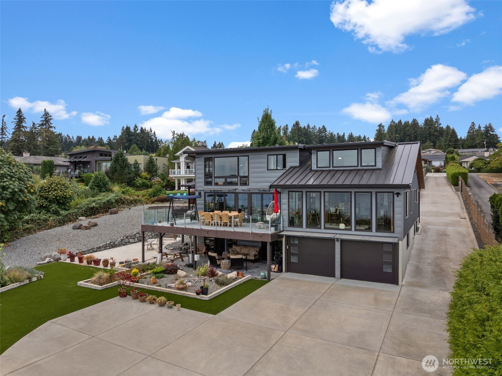 6729 Cascade Avenue