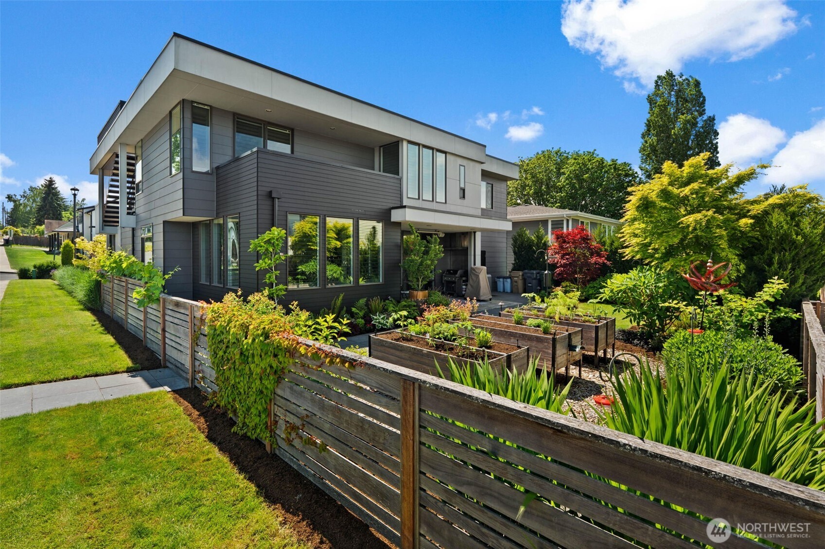 5101 N 49th Street
