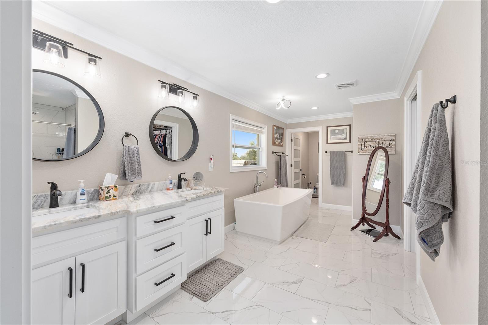 9950 NW 11TH TER