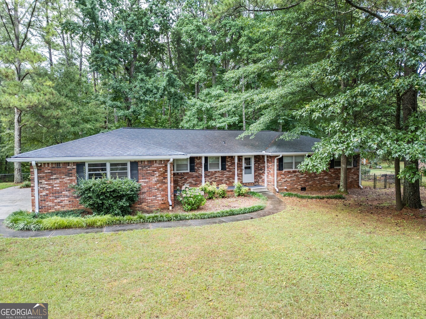 876 Swan Lake Road