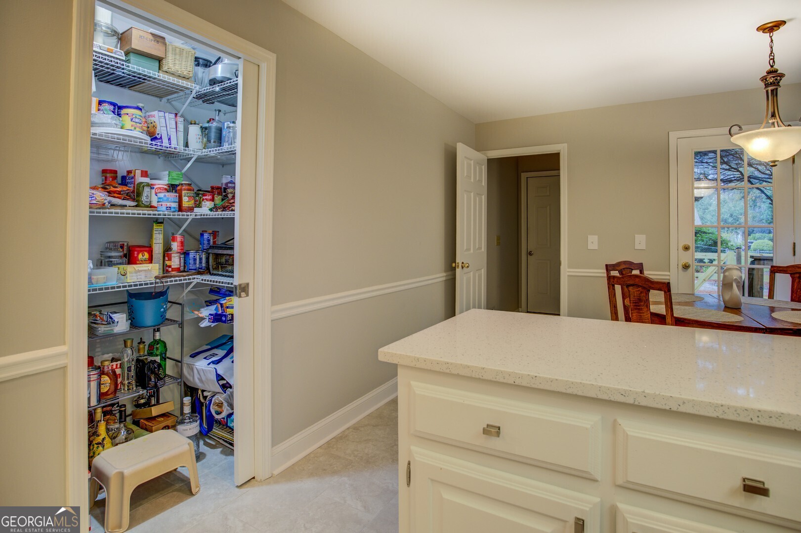 2348 Radbury Lane