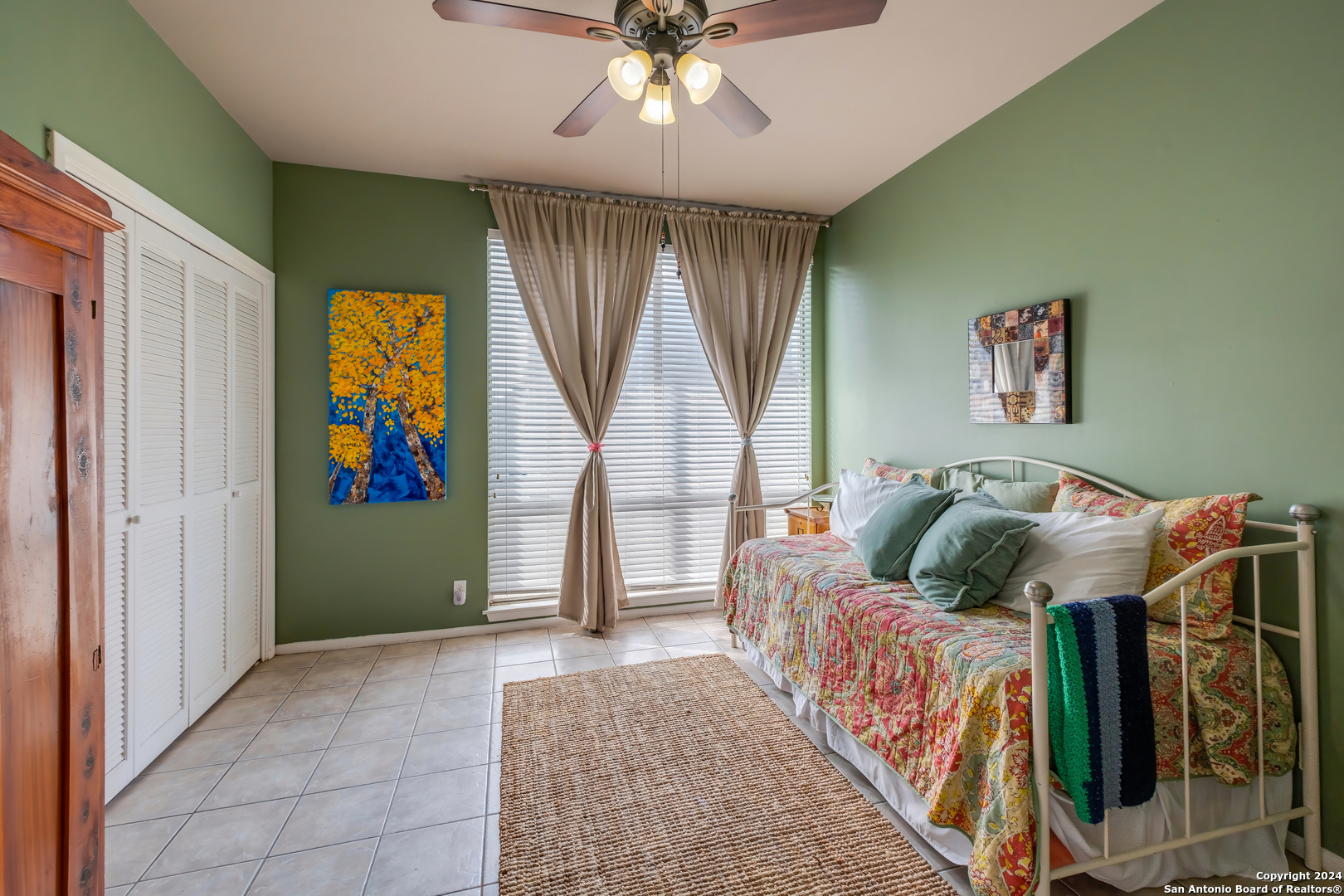 3678 HIDDEN DR Unit: 2402