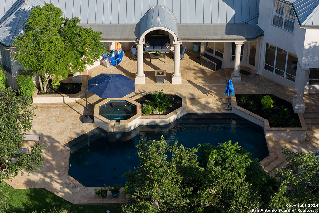 11 SANCTUARY DR