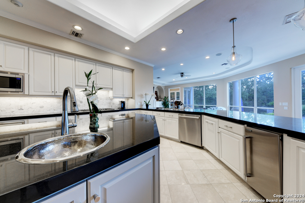 11 SANCTUARY DR