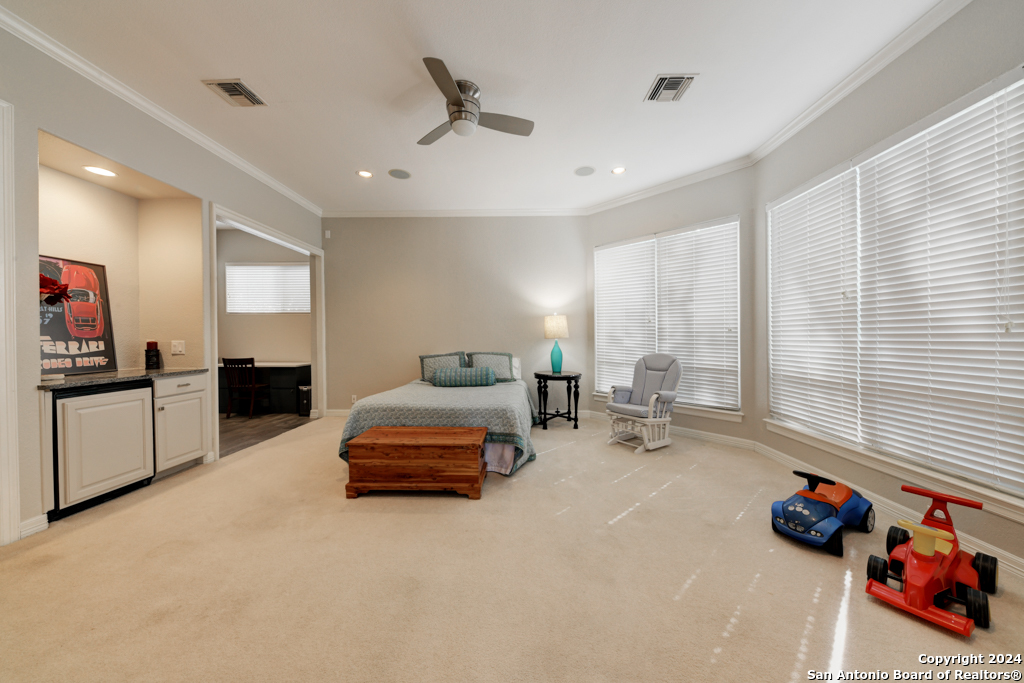 11 SANCTUARY DR