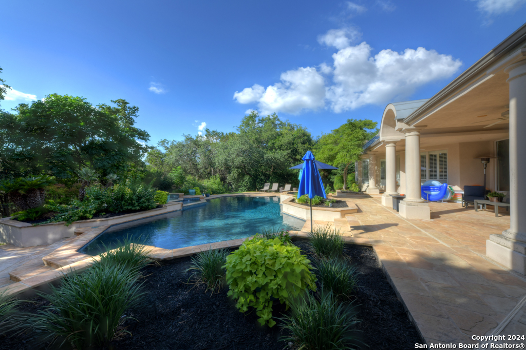11 SANCTUARY DR