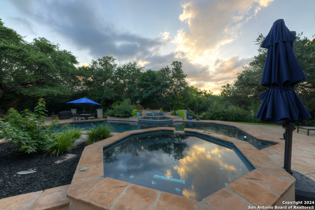 11 SANCTUARY DR