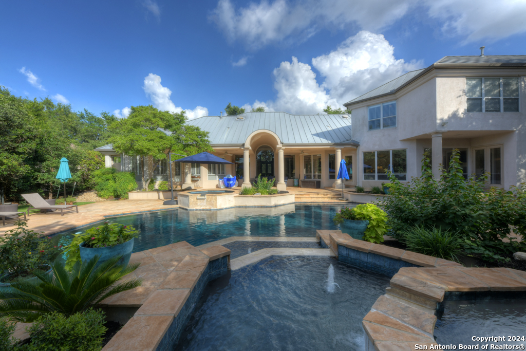 11 SANCTUARY DR