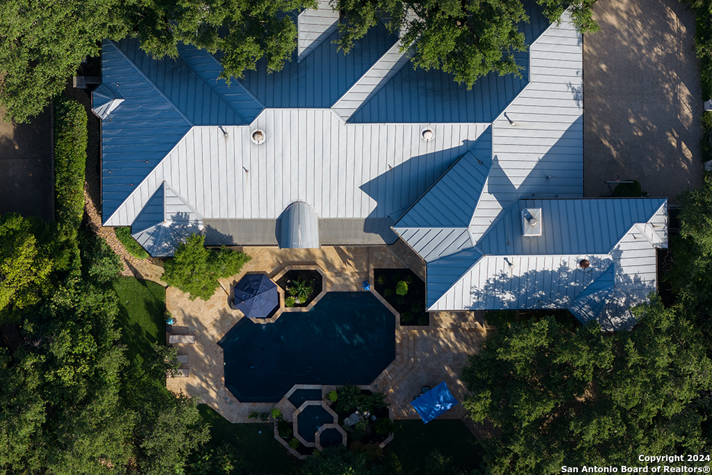 11 SANCTUARY DR