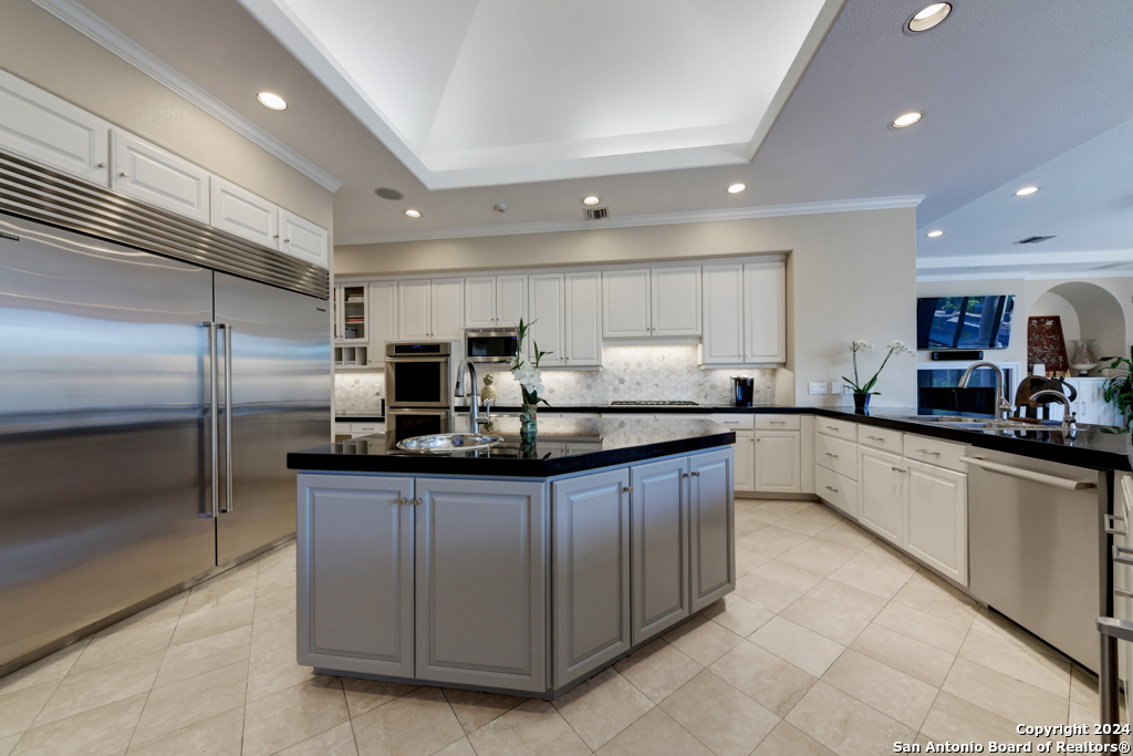 11 SANCTUARY DR