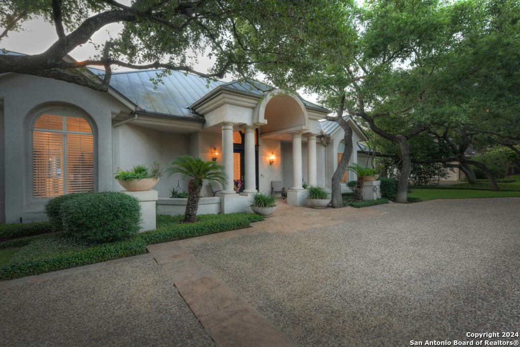 11 SANCTUARY DR