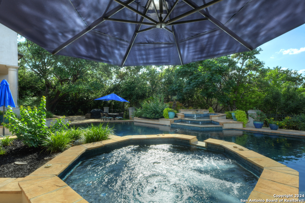 11 SANCTUARY DR