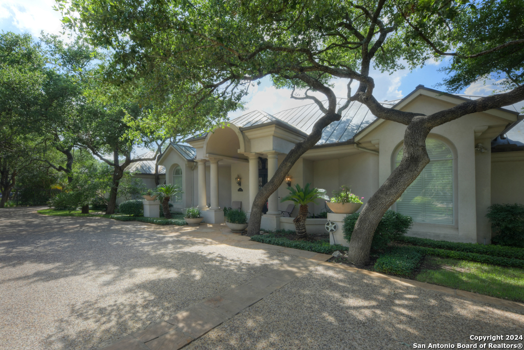 11 SANCTUARY DR