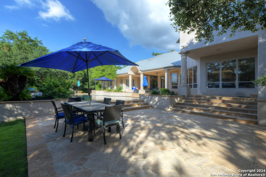 11 SANCTUARY DR