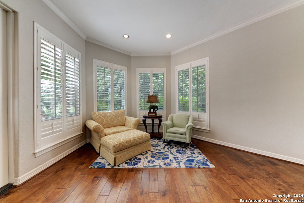 11 SANCTUARY DR
