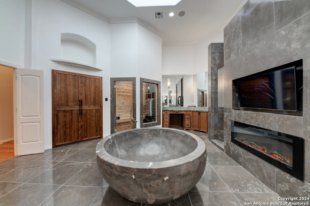 29 SANCTUARY DR