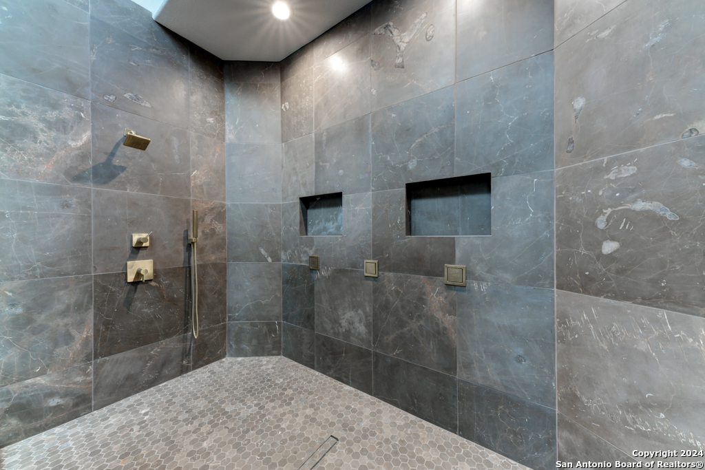 29 SANCTUARY DR