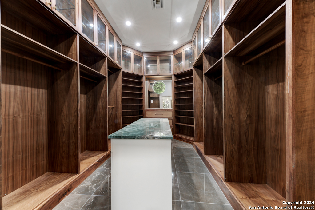29 SANCTUARY DR