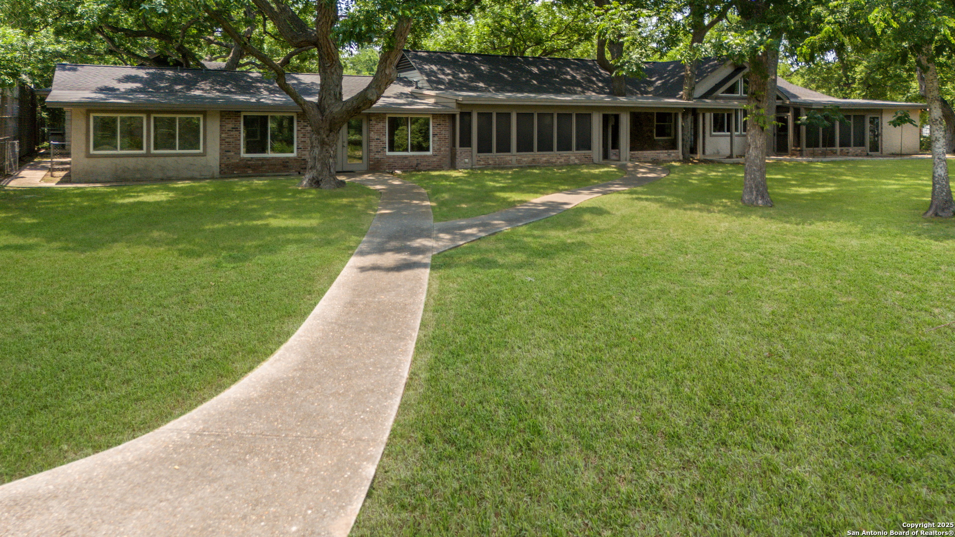 123 Serene Creek Ln