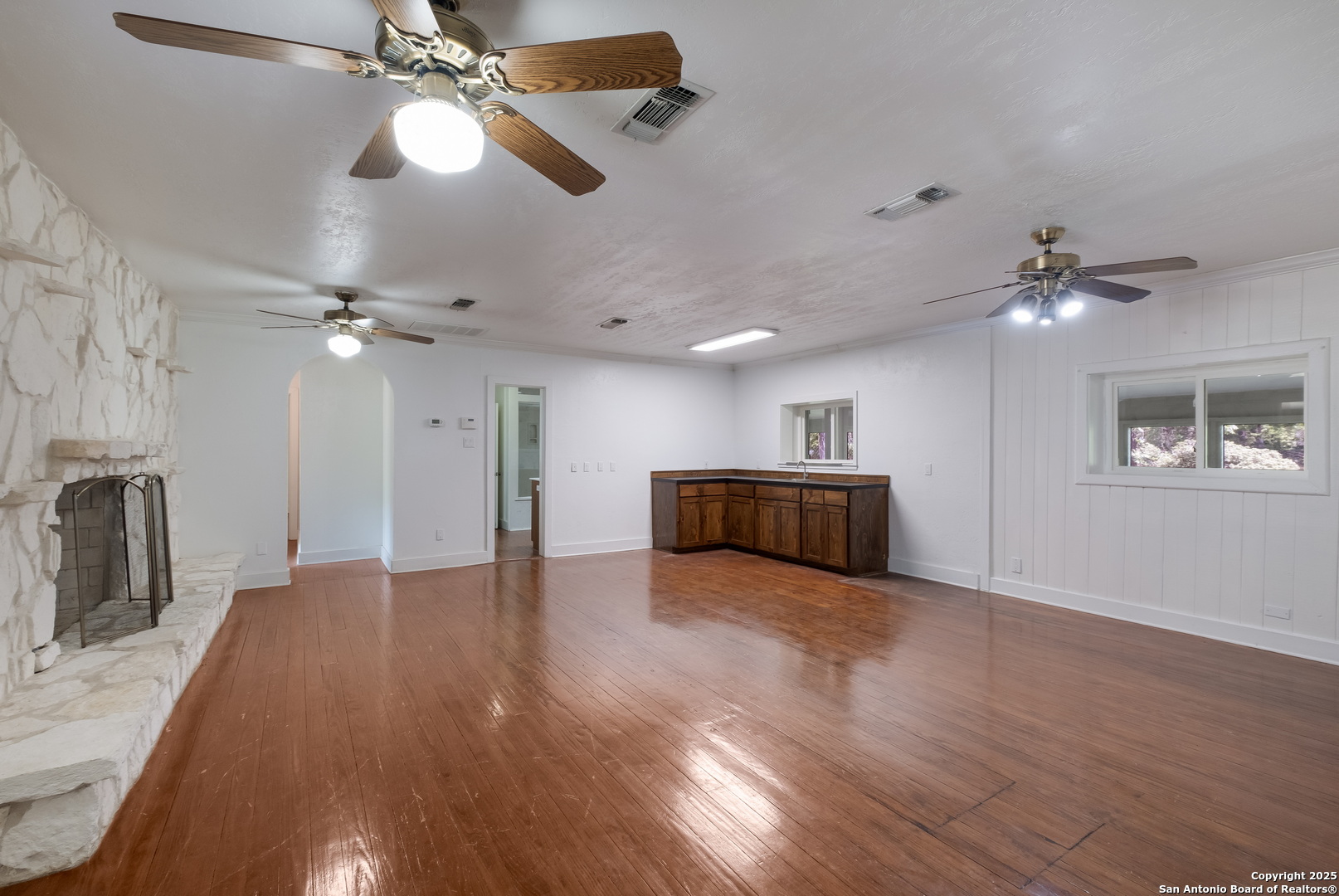 123 Serene Creek Ln