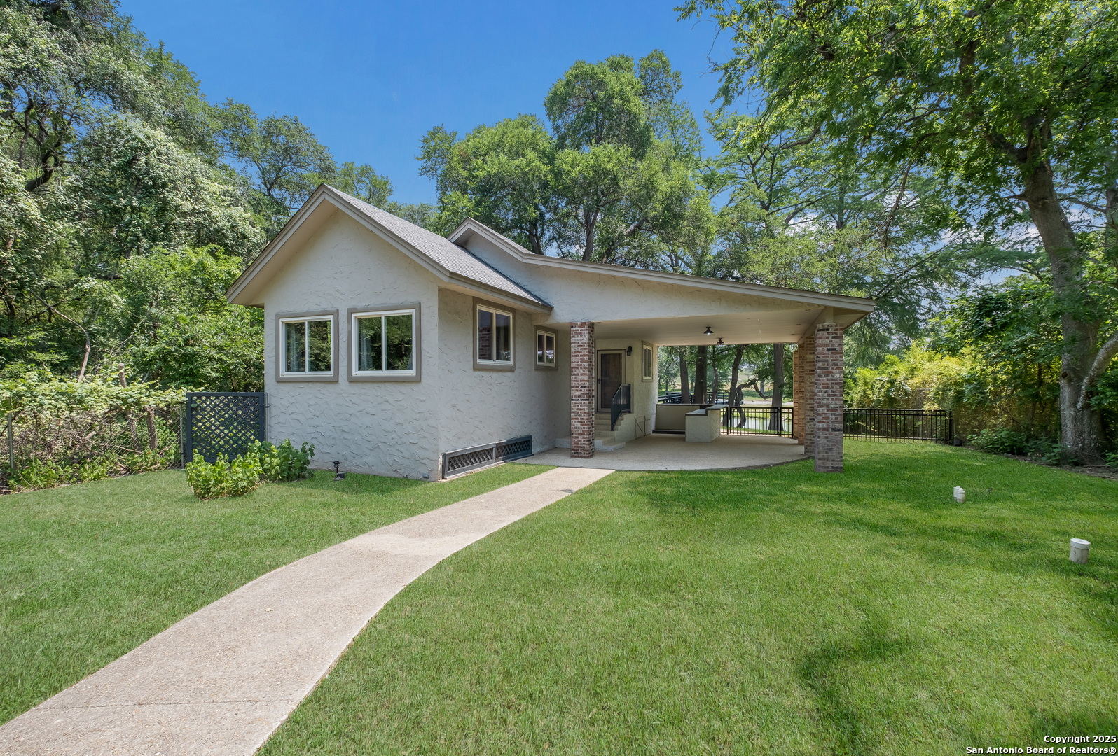 123 Serene Creek Ln