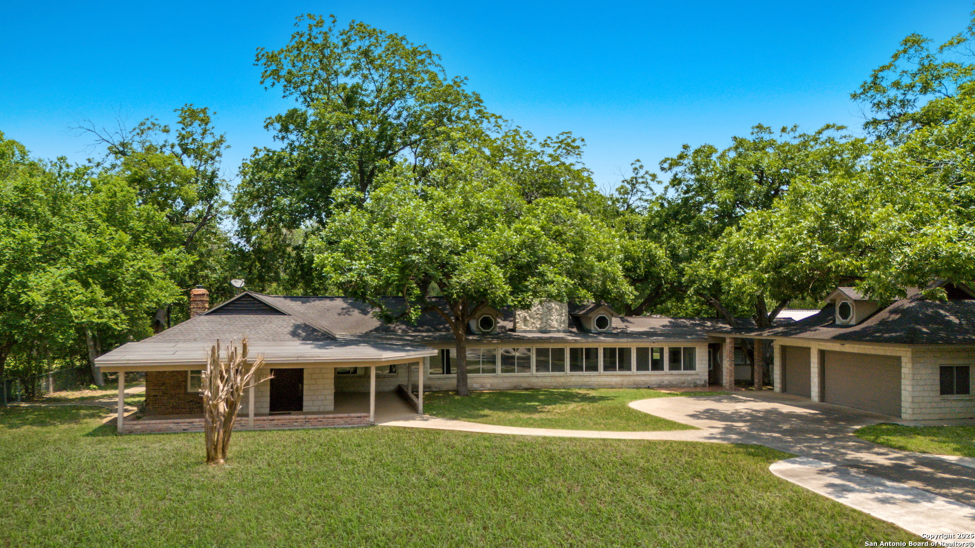 123 Serene Creek Ln