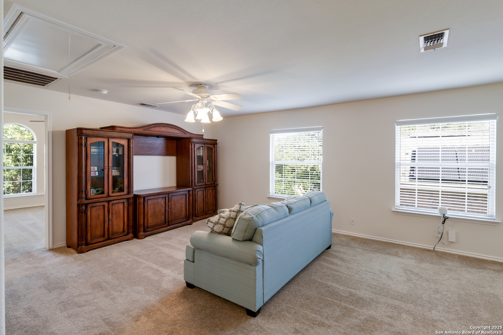 21712 Hyerwood