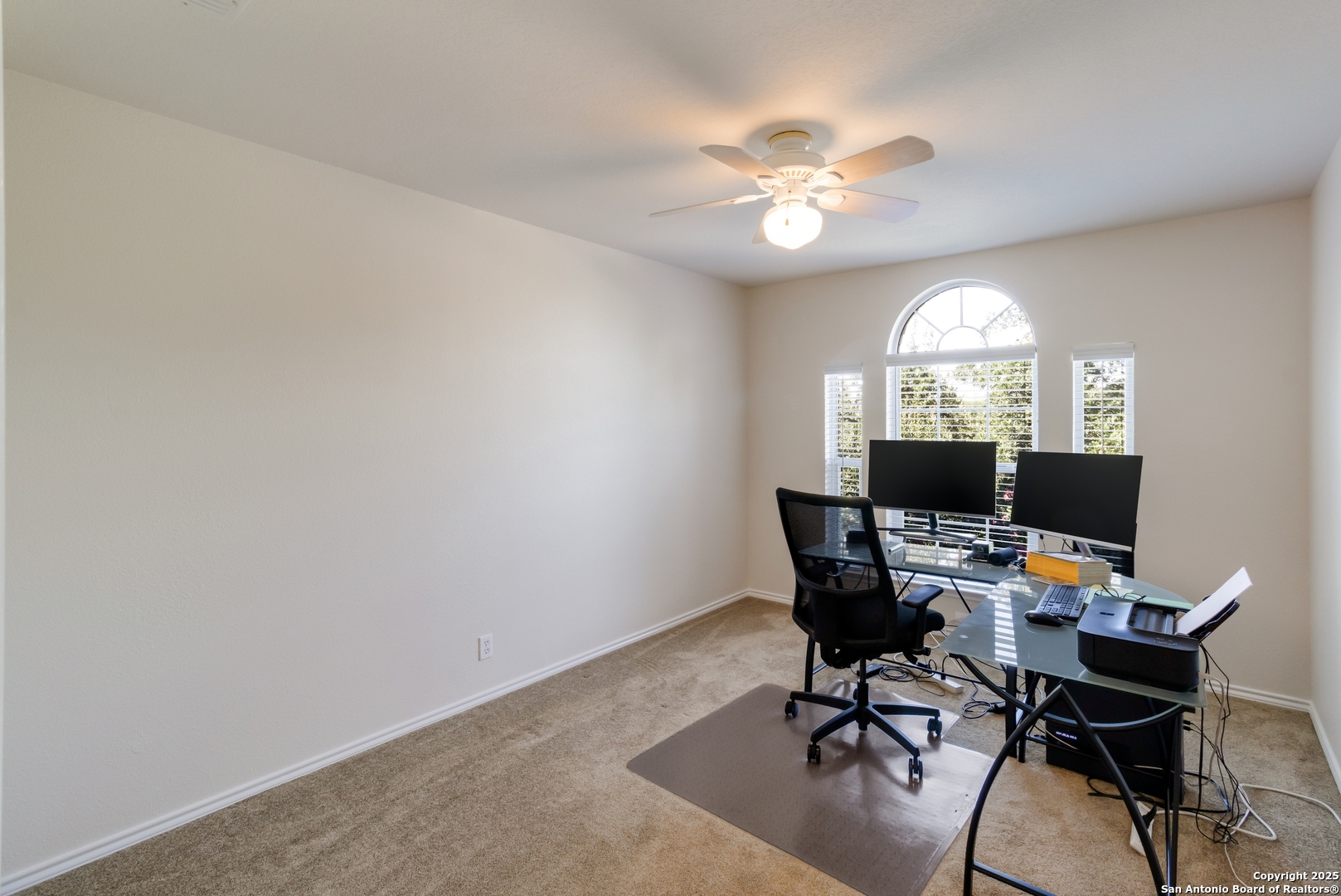 21712 Hyerwood
