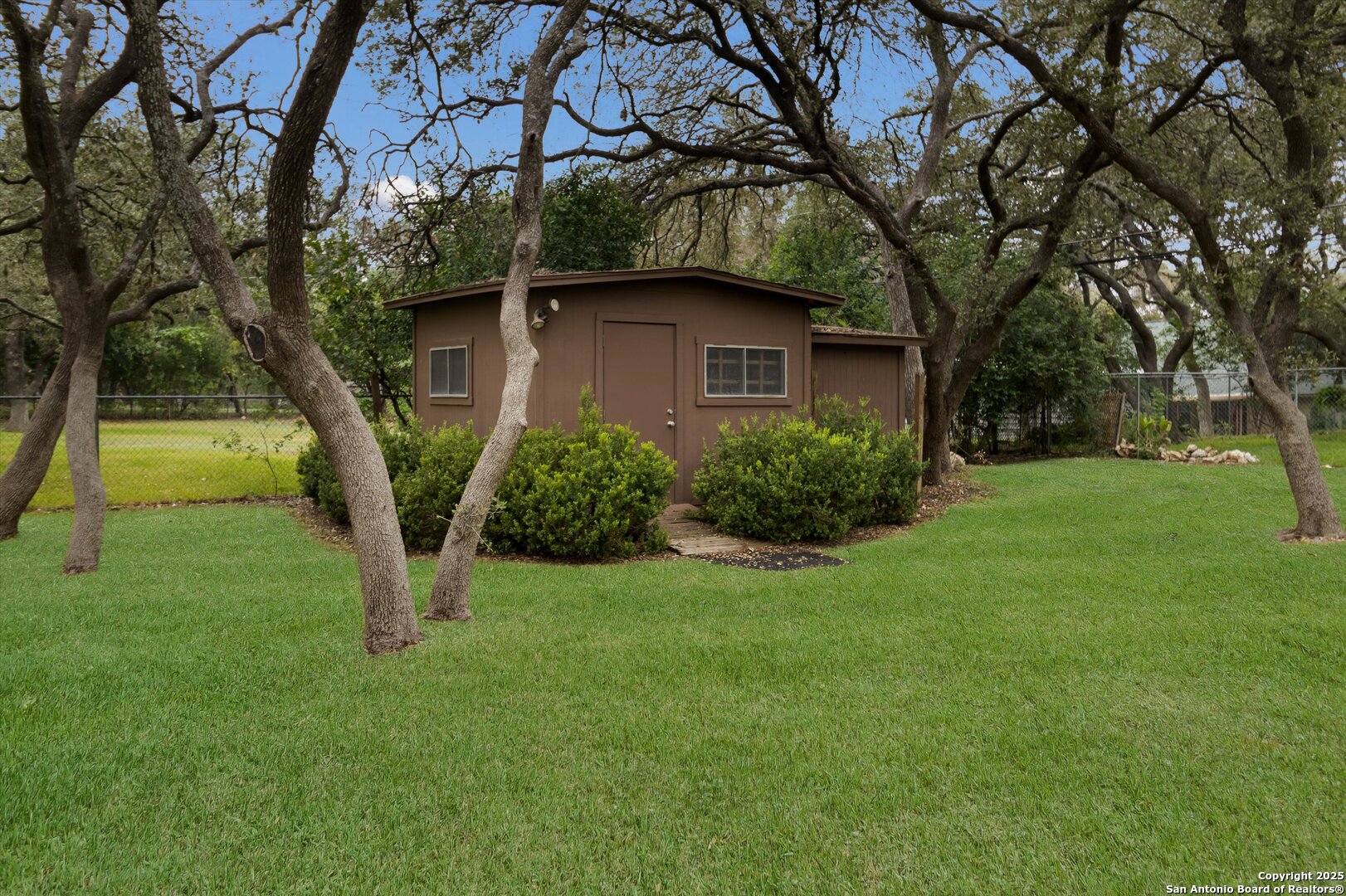 14310 Oak Shadows