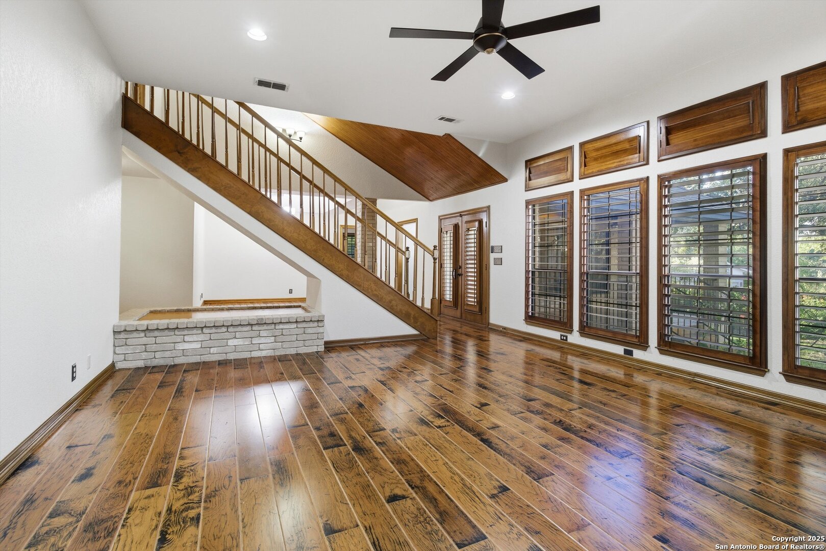9235 Bent Elm Creek