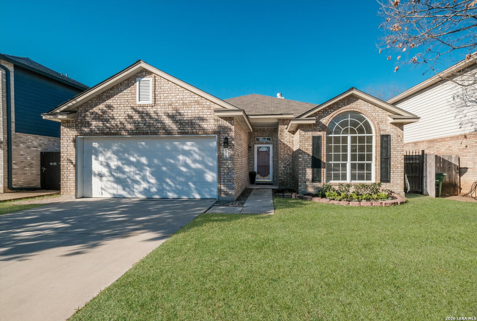 15315 Spring Land