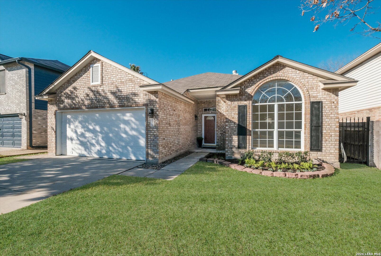 15315 Spring Land