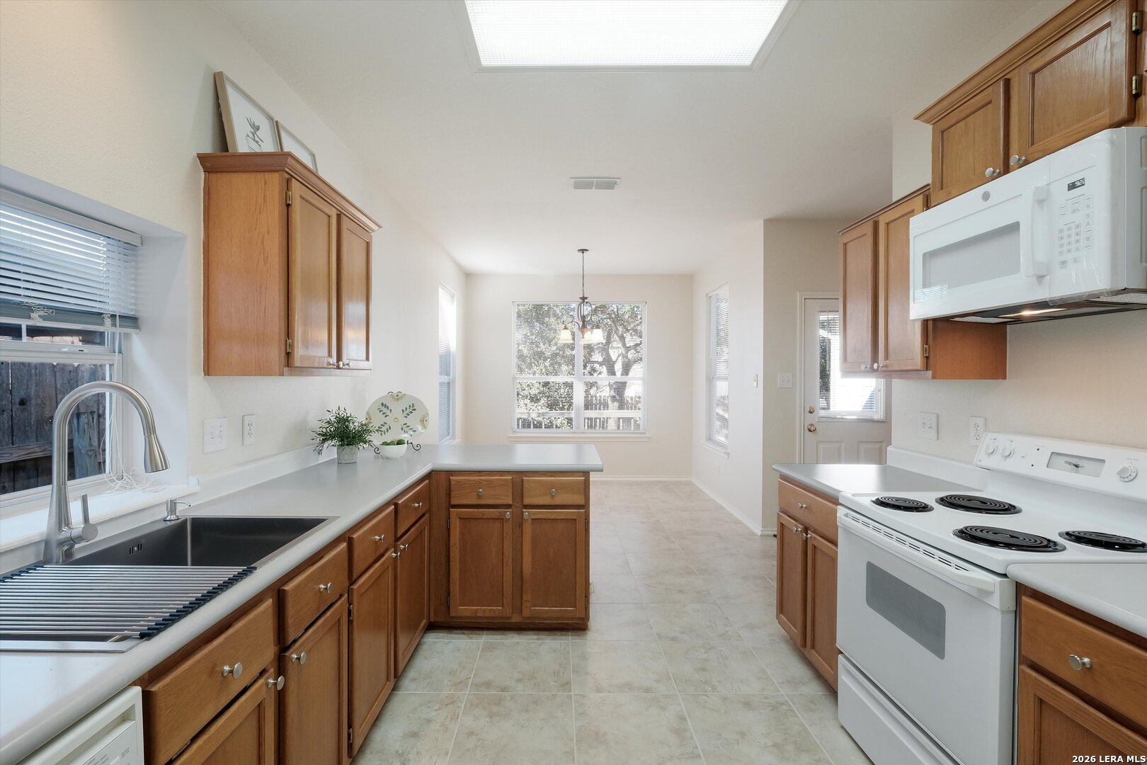 15315 Spring Land