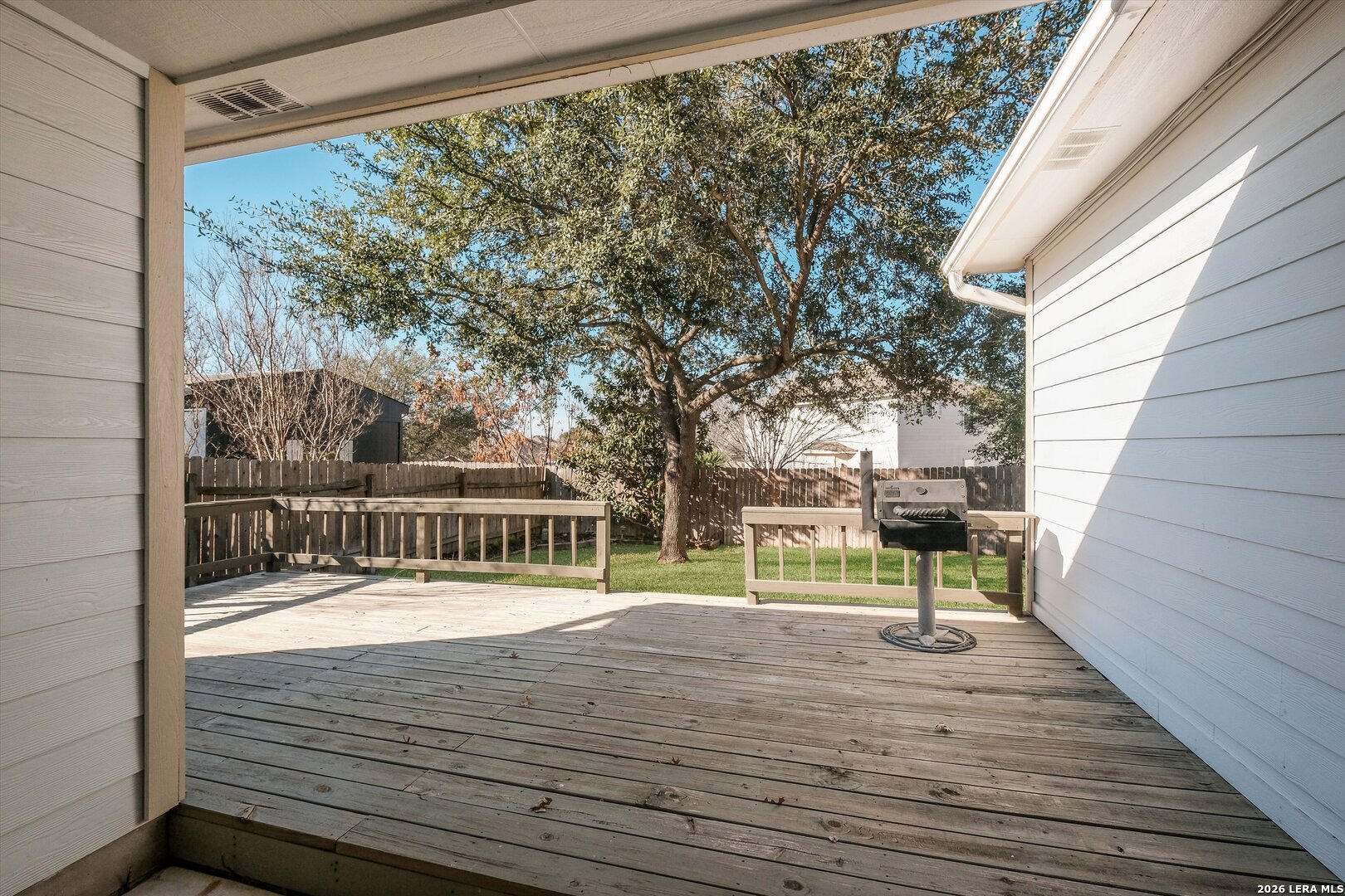 15315 Spring Land