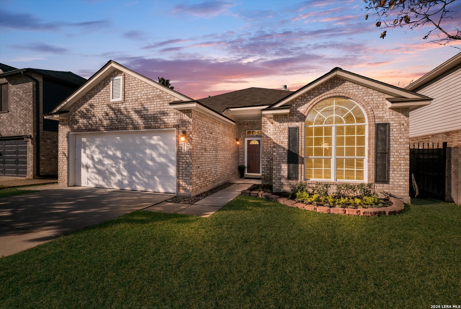 15315 Spring Land
