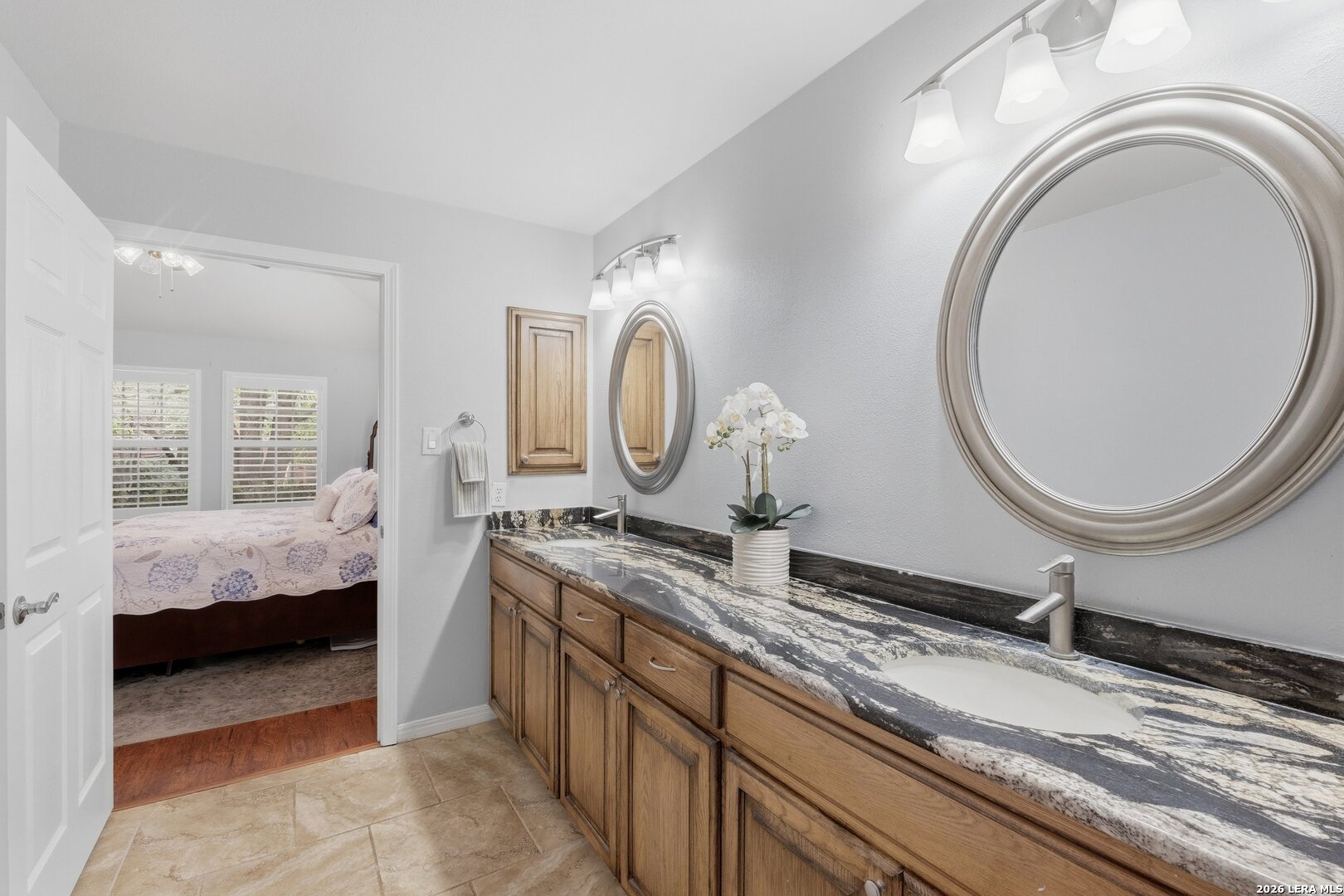 2206 Deerfield Wood
