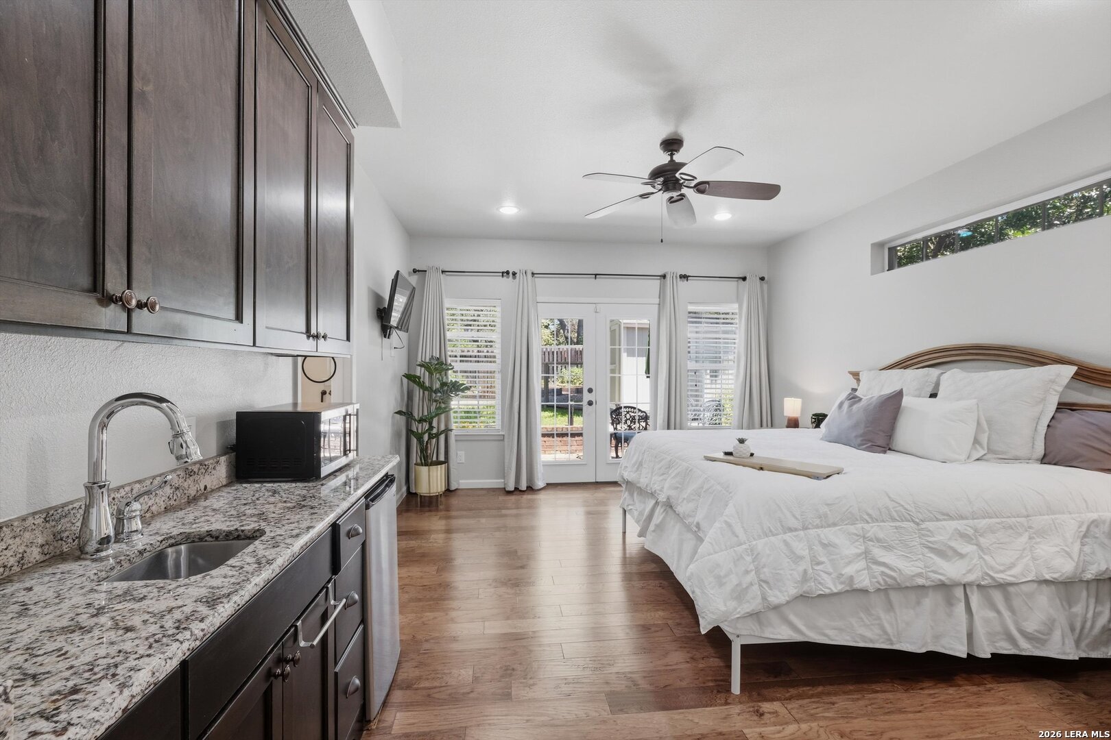 407 FANTASIA ST