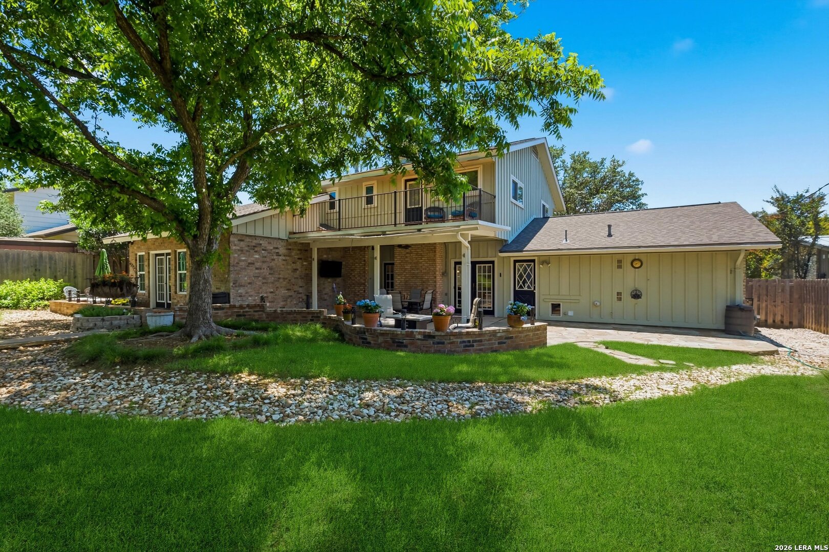407 FANTASIA ST