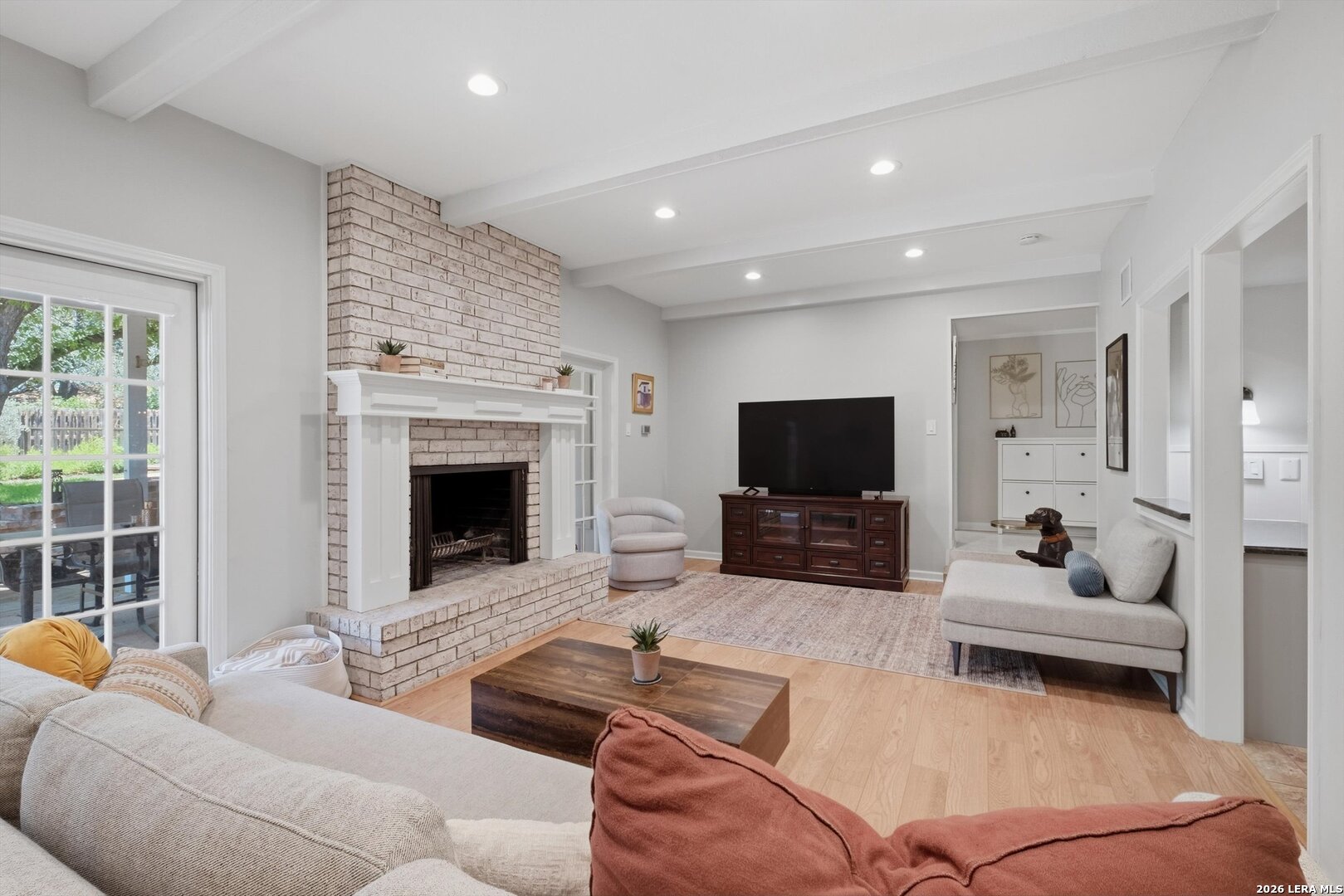 407 FANTASIA ST