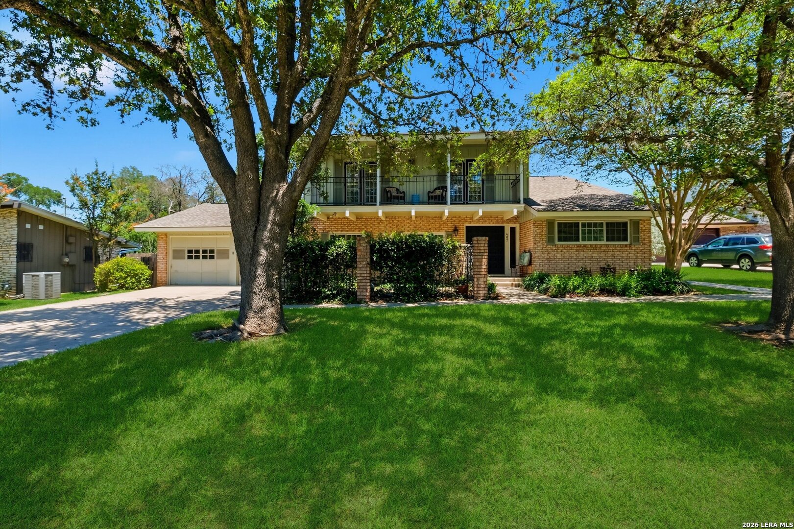 407 FANTASIA ST
