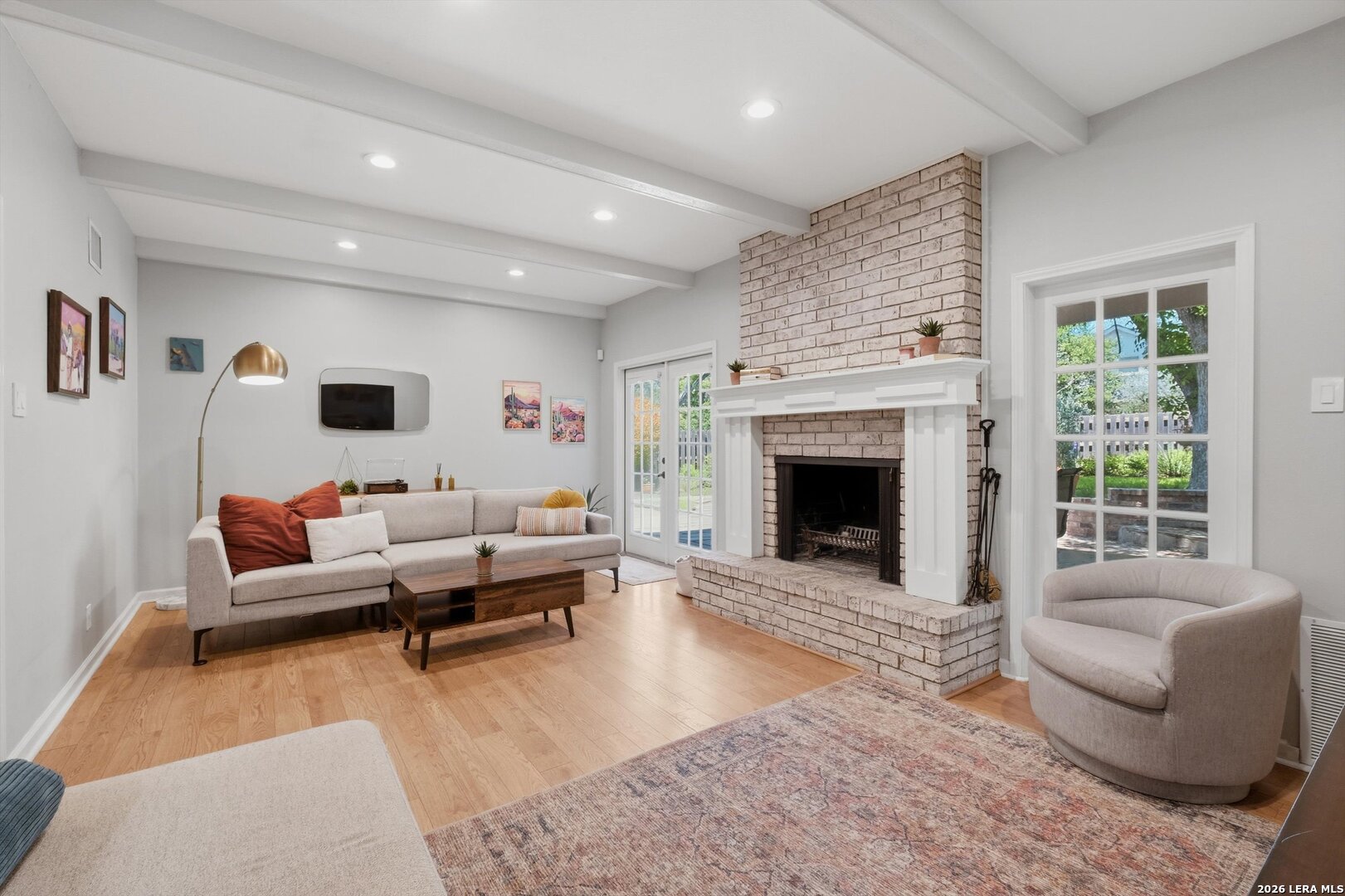 407 FANTASIA ST