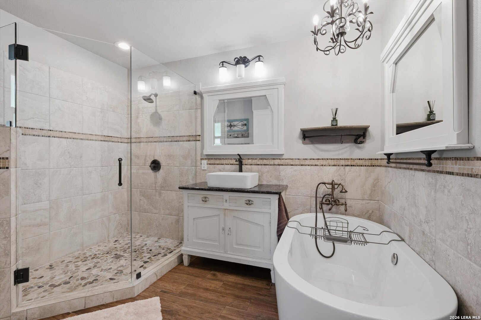 407 FANTASIA ST