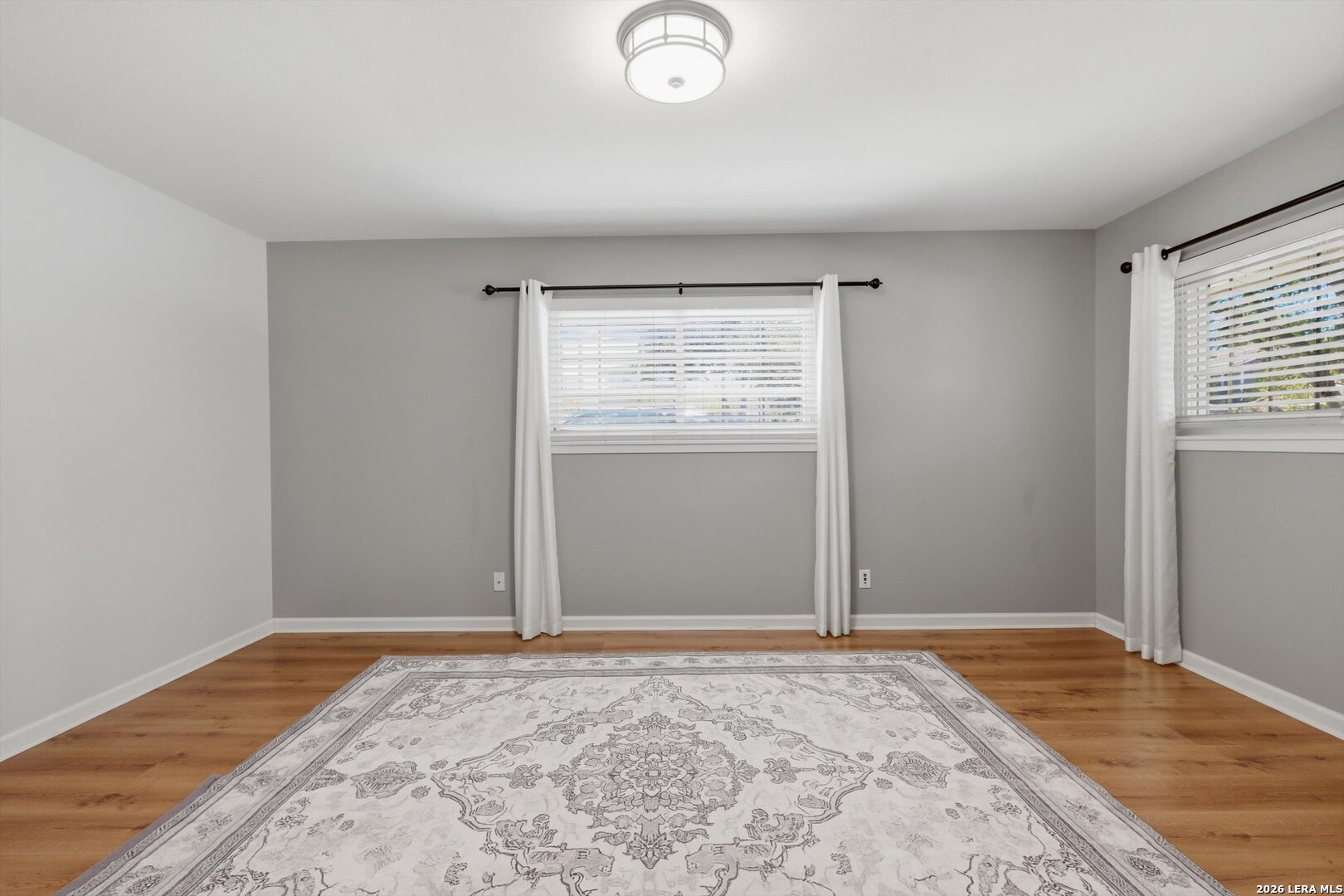 407 FANTASIA ST