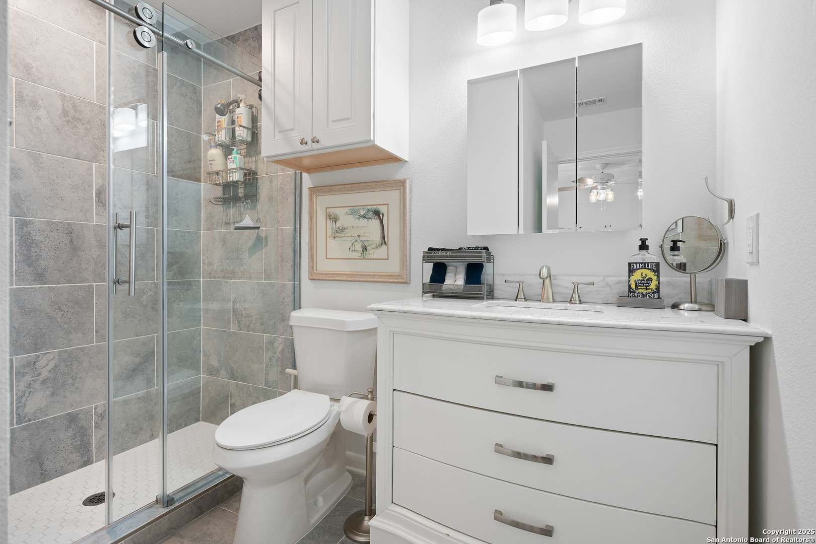 706 LAUDERDALE DR Unit: 706