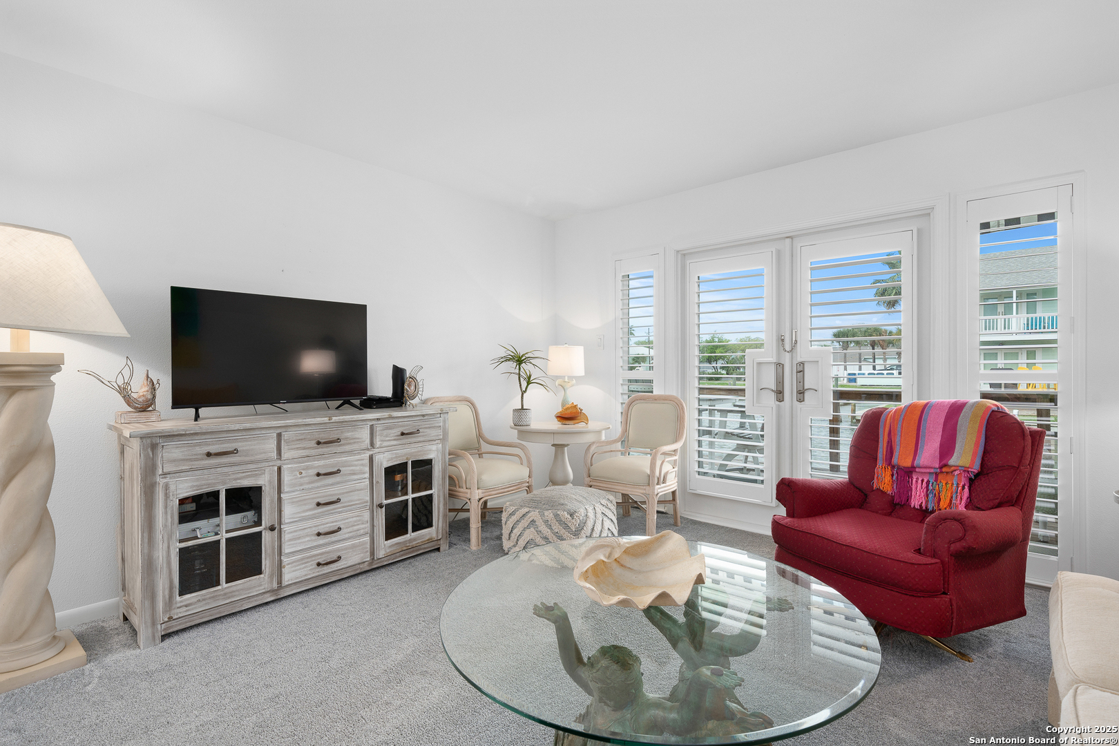 706 LAUDERDALE DR Unit: 706