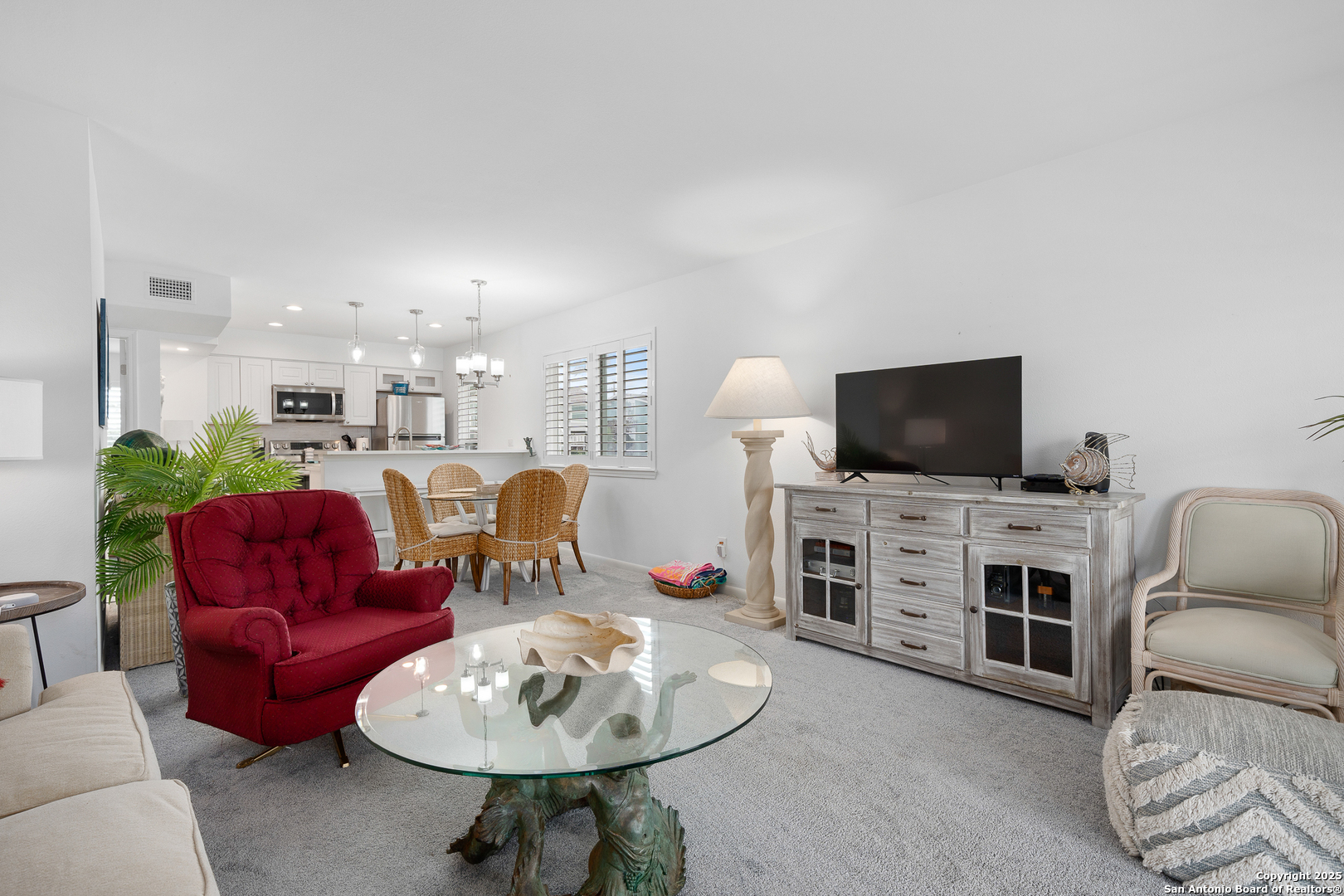 706 LAUDERDALE DR Unit: 706
